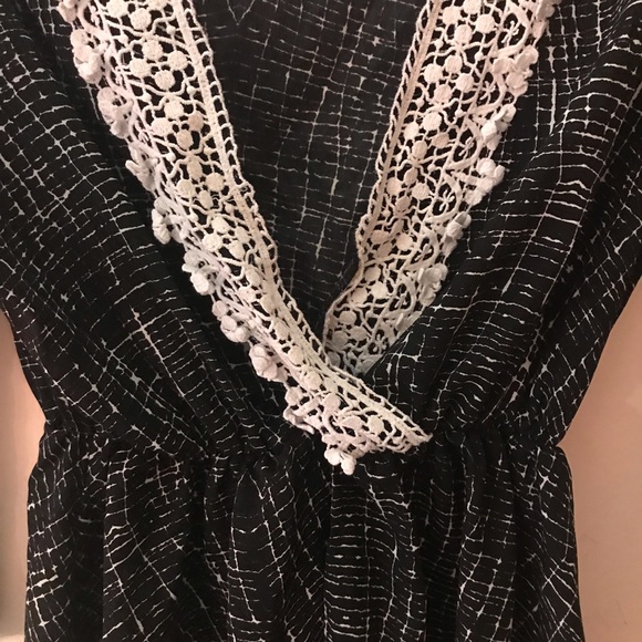 Business Casual Top - Picture 3 of 6